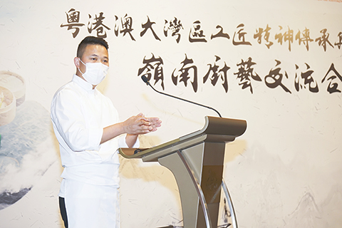 ◎ 吳玉擎向與會者分享嶺南飲食文化。