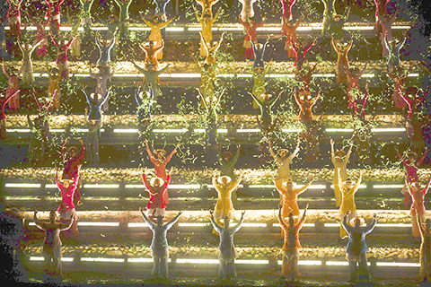 　◎ 十一月二十三日晚，《印象大紅袍》在福建省武夷山市上演。《印象大紅袍》是一場以武夷山自然山水為背景、以茶文化為主題的山水實景演出。節目融入區域文化特點，巧妙地把自然景觀、茶文化和武夷山特色民俗文化融為一體。