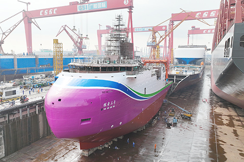 ◎ 四月二十日,中國首艘深遠海多功能科考及文物考古船在廣州出塢。(鍾偉 攝)