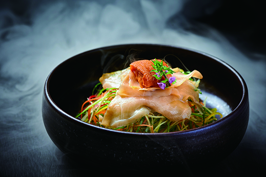 ◎ 金映閣的海膽象拔蚌撈起