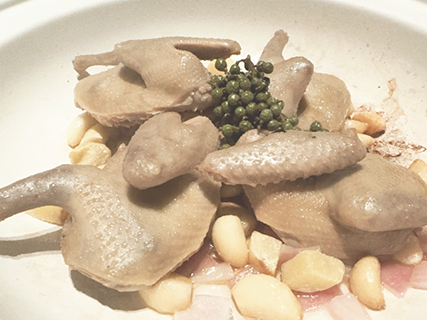 ◎ 金陽青花椒焗乳鴿口味大眾化。