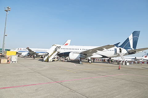 ◎ 機場公務機展場一角。