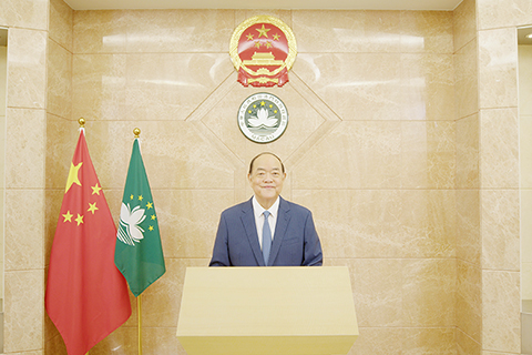 ◎ 行政長官賀一誠致辭。