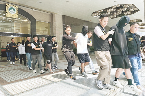 ◎ 六名本澳男女涉犯罪集團罪被拘。
