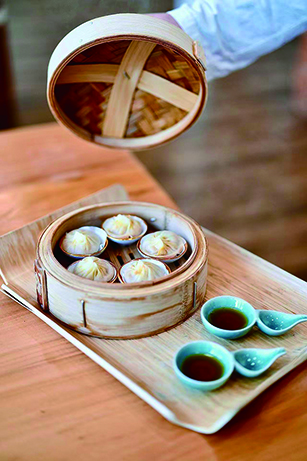 ◎ 「蟹家大院(澳門葡京人店)」推出「蟹黃金小籠」。