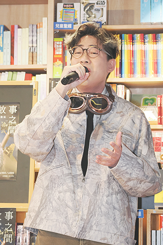 ◎ 羅啟豪為十二月四日演唱會備戰。