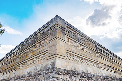 ◎ 這是九月十七日在墨西哥瓦哈卡州米特拉遺址拍攝的一景。