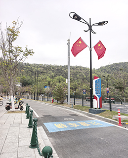 由此進入人行隧道