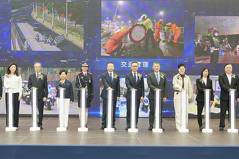 ◎ 保安司司長陳子勁主持「警民同樂日」活動開幕禮。