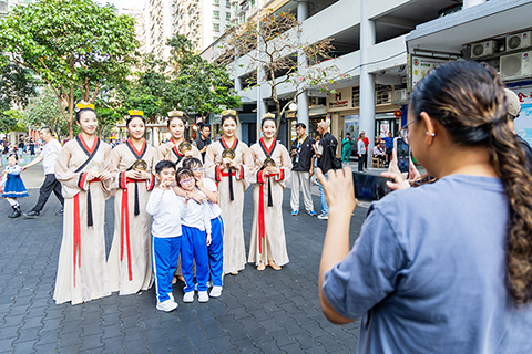 ◎「文化多點、幸福多點」,《花木蘭》社區快閃活動。