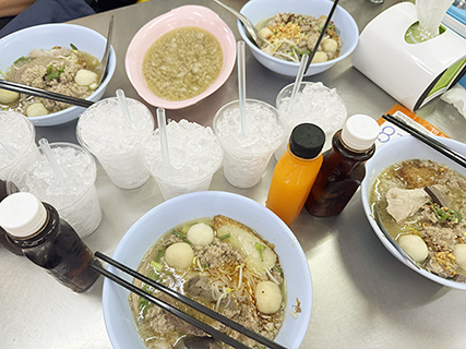 ◎ 勞泰有最地道的泰國早餐。