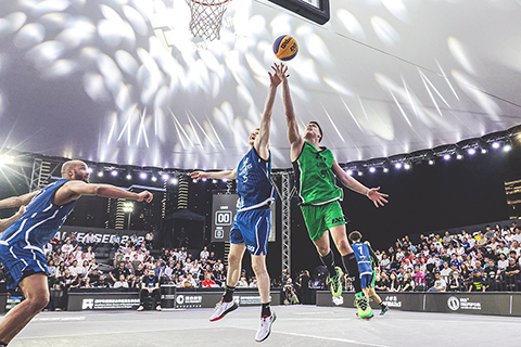 ◎ 激烈的決賽現場。