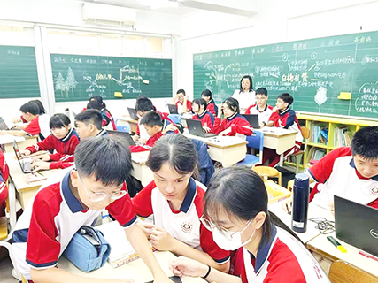 ◎ 學生們積極參與討論