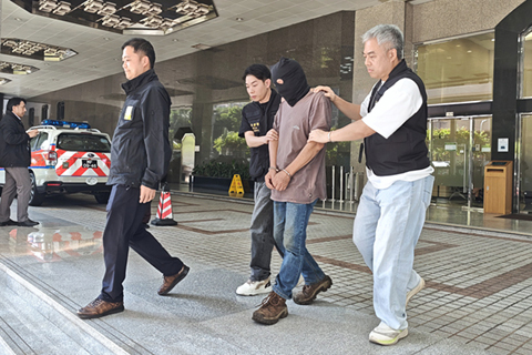 ◎ 男子涉縱火被拘查。